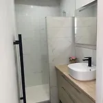 Petite Escale